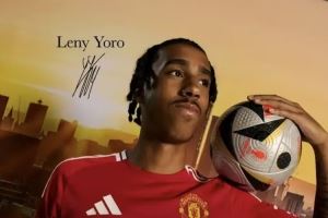 曼联社媒祝贺约罗加盟一周年，球员为红魔出战33场贡献1球1助