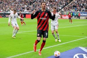 英媒：纽卡斯尔不会和利物浦竞购埃基蒂克，将努力留住伊萨克