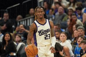 又是后卫？美记：国王在涉及库明加先签后换的谈判中不肯出埃利斯