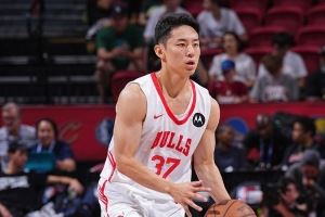 👍神准还能控场！河村勇辉6记三分球轰下20分4板10助2断