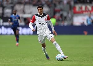 近亿了😱TA：利物浦谈妥埃基蒂克交易框架，预计总价超9500万欧