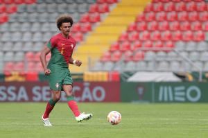 德天空：马竞与维加的谈判进展顺利，拜仁欣赏球员但尚未参与竞争