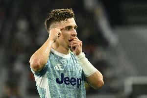 跟队记者：尤文完成引进小孔塞桑的所有文件，官宣很快到来