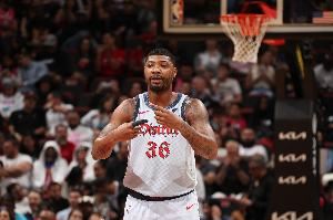 帕金斯：斯玛特入湖绝对比比尔上船更重磅 湖人将成为真正争冠队