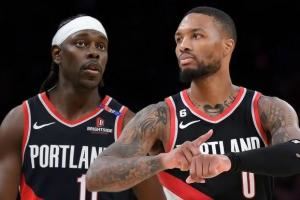 利拉德：在密尔沃基我租了霍勒迪的房子 但他家WIFI问题很大😂