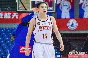 媒体人：青岛给王奕博3年1800万 并愿向浙江支付全额培养费600万