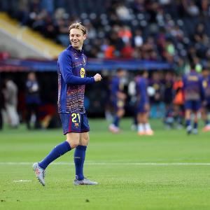 每体：德容续约至2029年达协议，预计未来几天巴萨董事会将批准