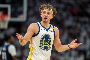 没啥进步！波杰姆斯基出战34分钟 9中4&三分6中2拿到11分3板