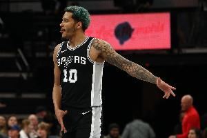 明日NBA杯马刺客战火箭 哈珀继续缺战 索汉&奥利尼克出战成疑